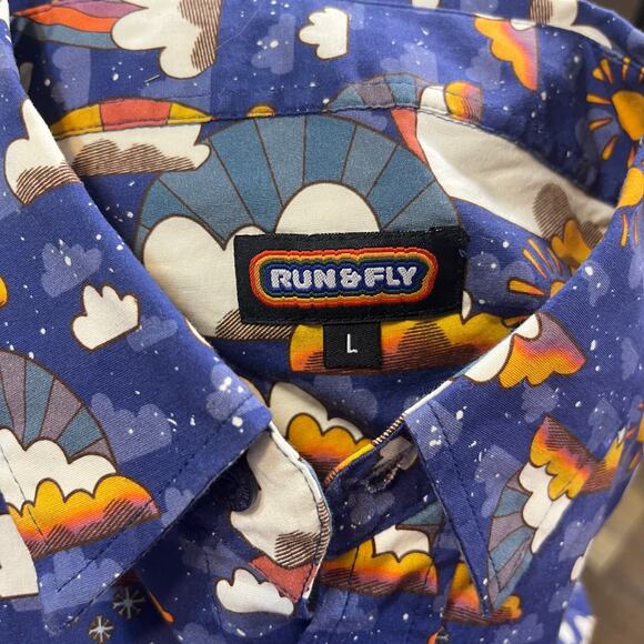 RUN & FLY Rainy Days Retro Hawaiian Camp Shirt Mens L Funky Fun Novelty NWOT! - Picture 4 of 6